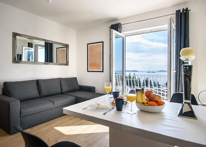 Aurora Seaview *