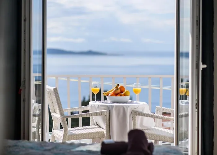 Aurora Seaview * Млини