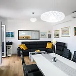 Aurora Seaview * Mlini
