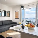 Aurora Seaview *
