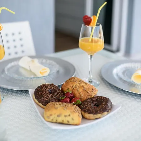 Aurora Seaview Mlini