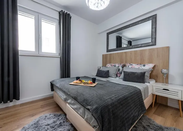 Aurora Seaview 公寓 米利尼